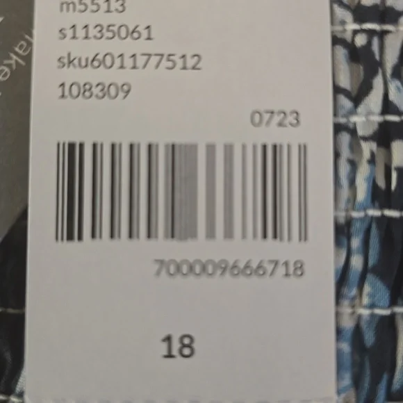 Women's Dress - Picture 8 of 8